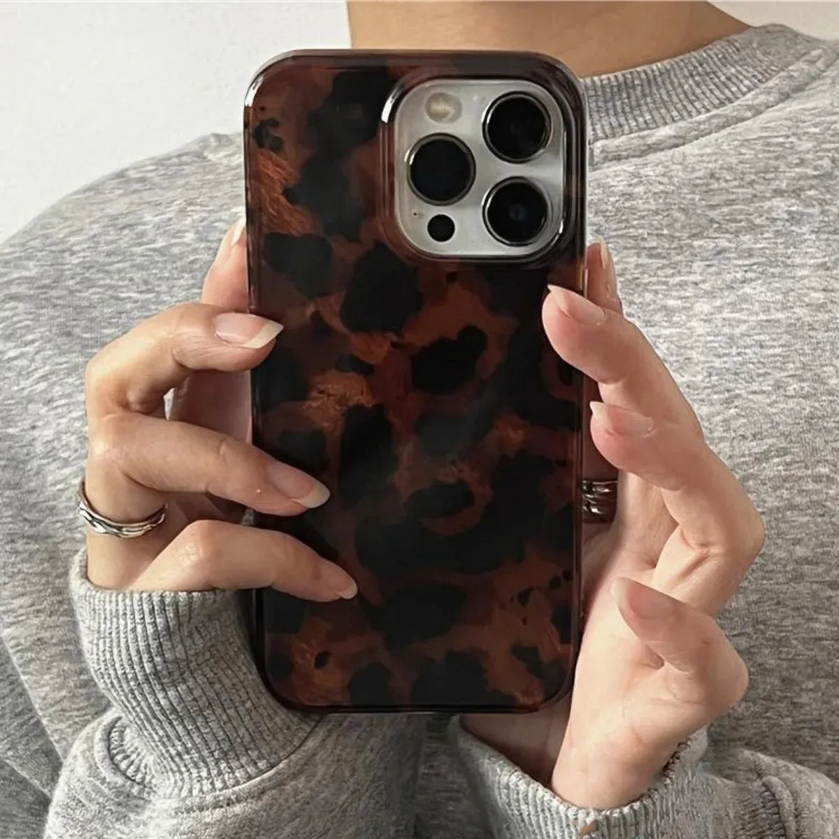 Retro Amber Texture Laser Phone Case For iPhone Stylish Leopard Print Soft Cover