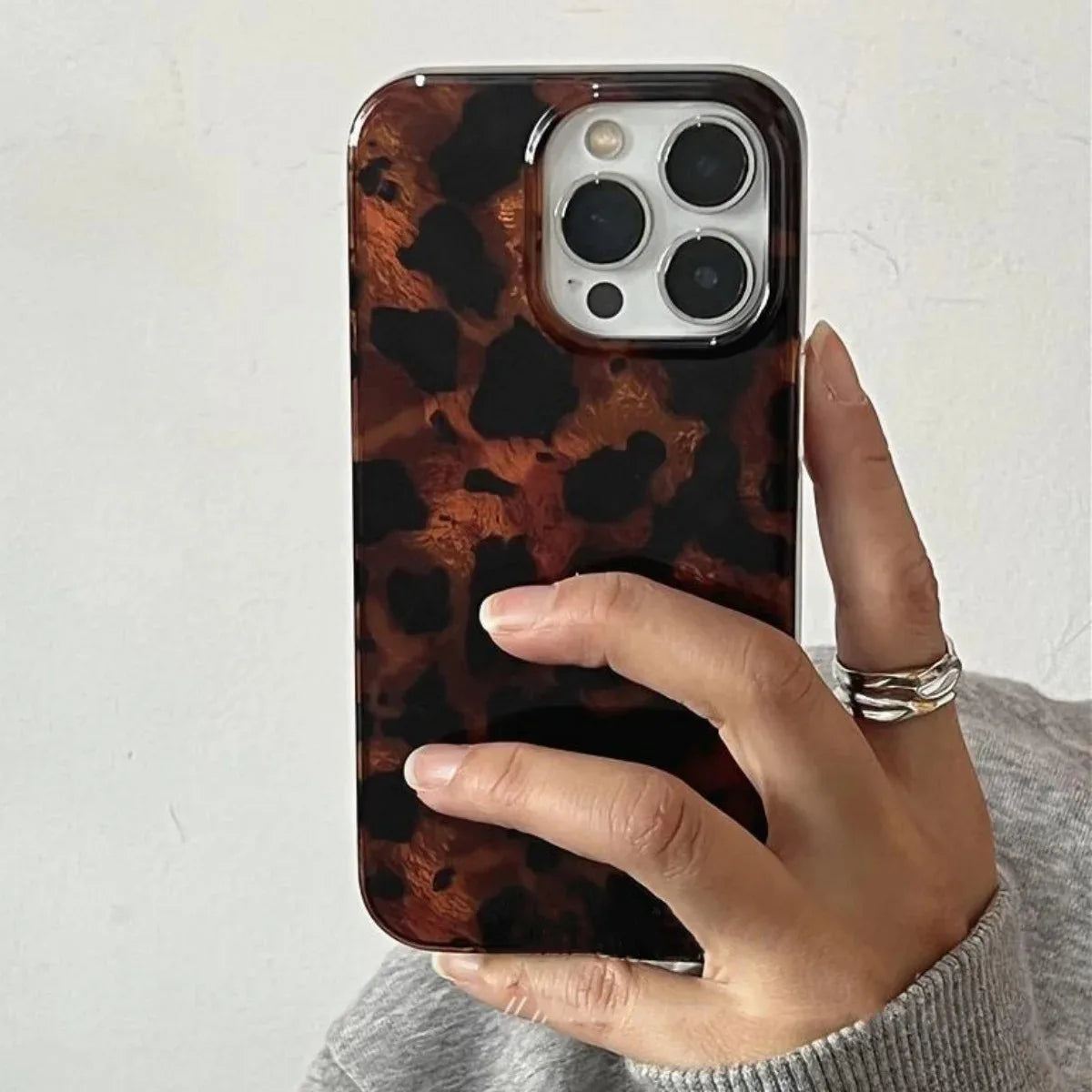 Retro Amber Texture Laser Phone Case For iPhone Stylish Leopard Print Soft Cover
