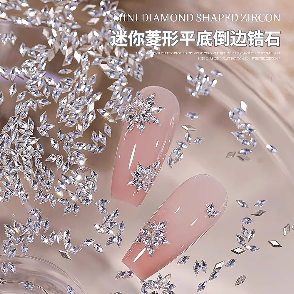 100/200pcs Mini Nail Art Accessories 5A Sparkling Rhombus Zircon Nail Art Rhinestone Charms 1.5*3mm Snowflake Pattern Nail Decor