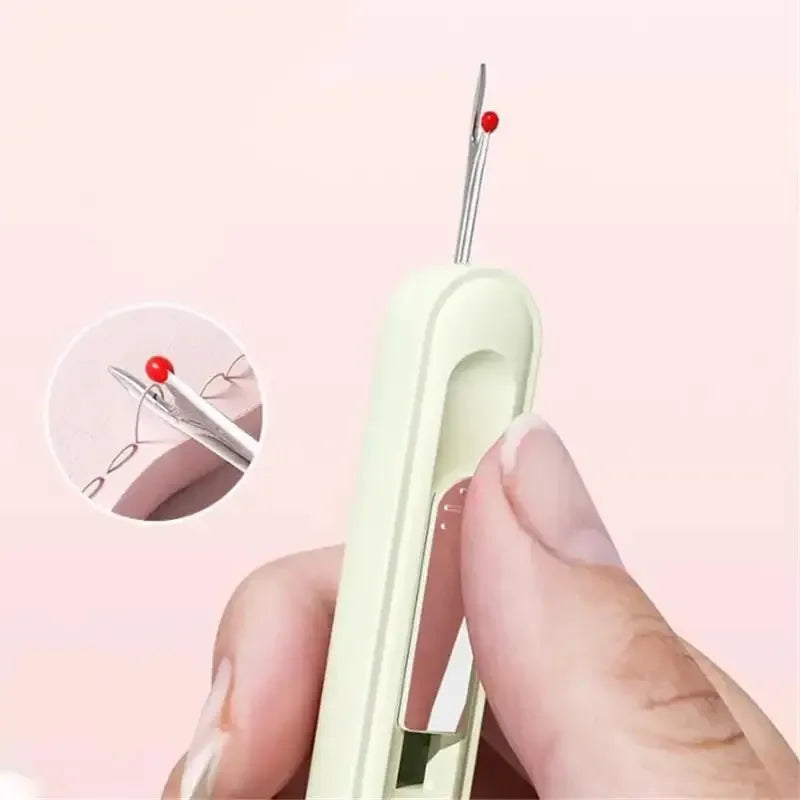 2-in-1 Sewing Tool – Dual-Ended Colored Needle & Seam Ripper for Hand & Machine Sewing